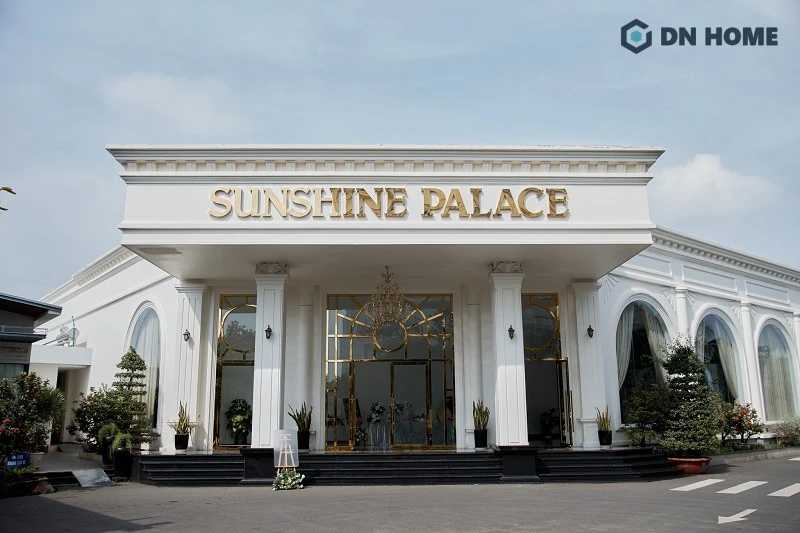 Bảng hiệu nhà hàng tiệc cưới chữ nổi Inox vàng gương sang trọng