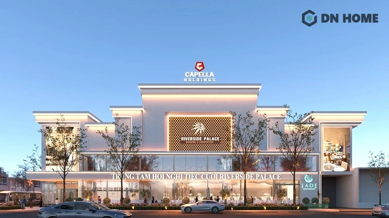 Tổng thể bảng hiệu nhà hàng tiệc cưới hài hòa với kiến trúc mặt tiền, sử dụng hiệu ứng ánh sáng làm nổi bật tên thương hiệu