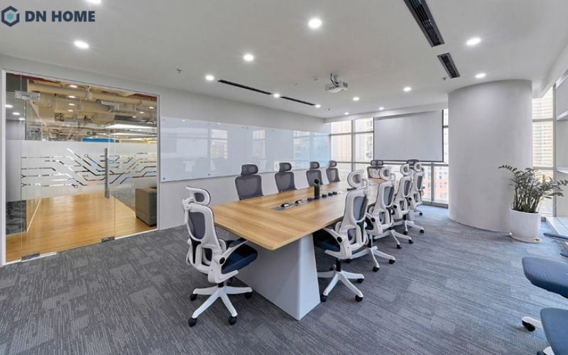 Hệ thống chiếu sáng trong văn phòng công ty dược cần đảm bảo độ ổn định, phân bổ ánh sáng đồng đều