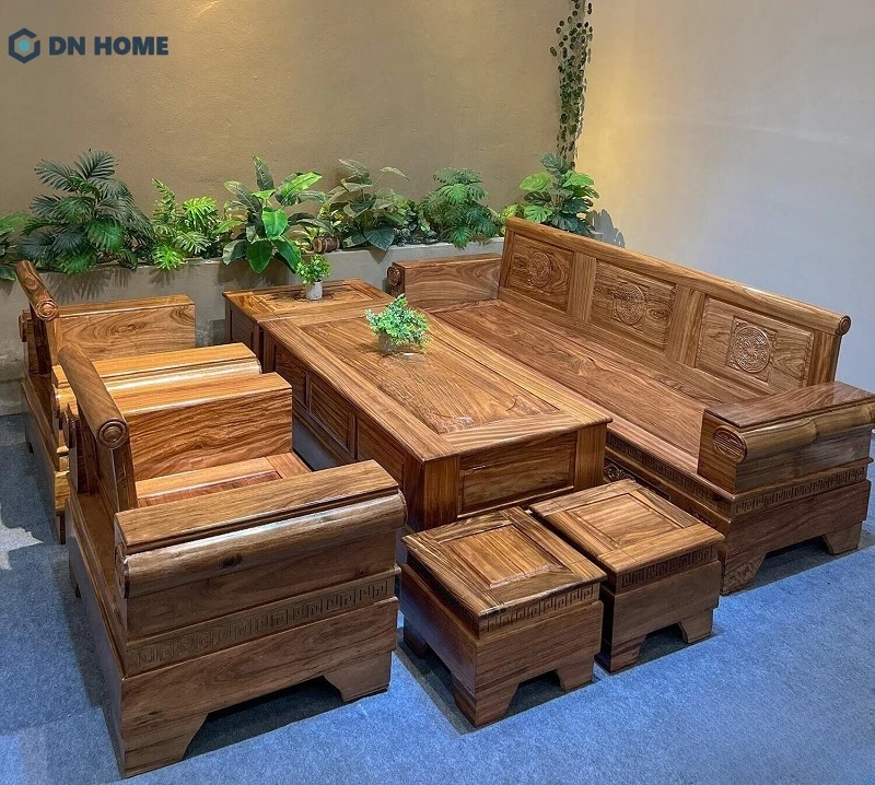 Gỗ căm pốt có mùi hương dịu nhẹ, dễ chịu, tạo cảm giác thoải mái cho người sử dụng