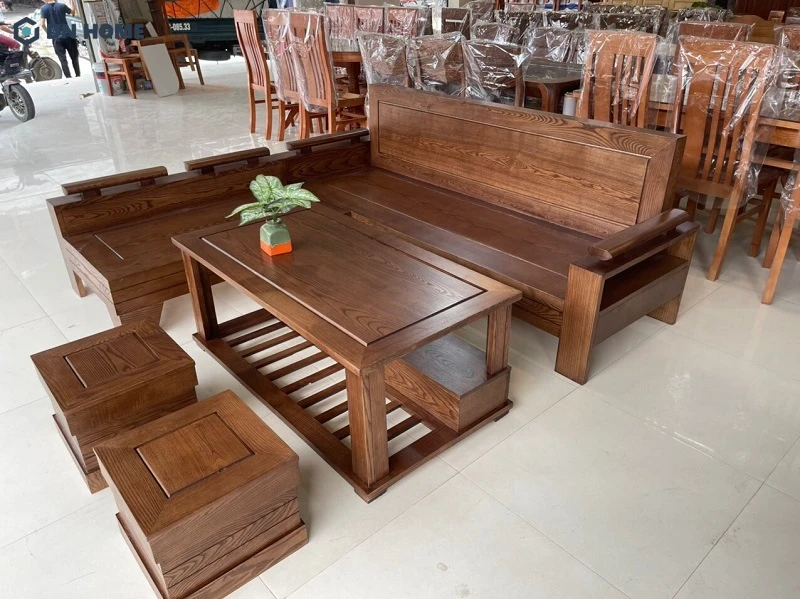 Mẫu bàn ghế với thiết kế ngăn đựng dưới gầm bàn tiện dụng