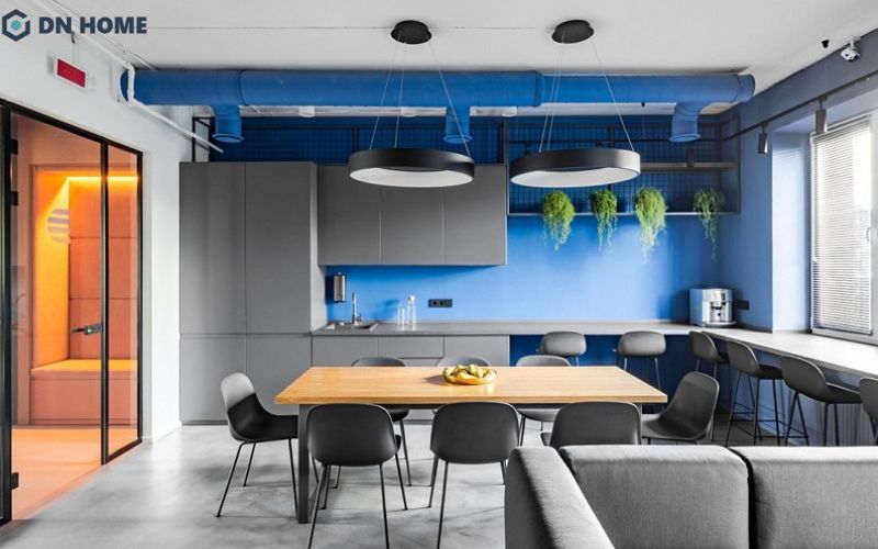 Không gian Pantry rộng thoáng, bố trí thêm ghế sofa êm ái cho nhân viên