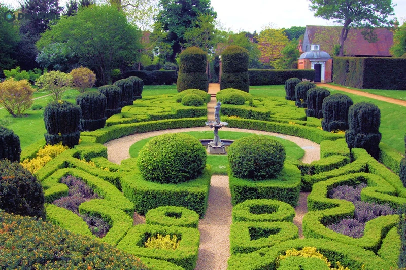Tính đối xứng được đề cao trong cảnh quan phong cách Châu Âu (European Garden)