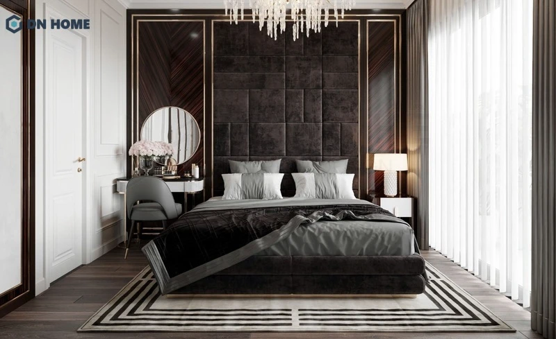 Bức tường trên đầu giường được trang trí bằng các hình học từ chất liệu nhung