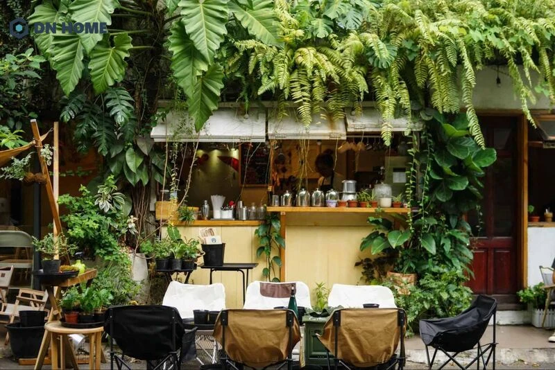 Cách thiết kế quán cafe hoàn hảo với mảng xanh thiên nhiên