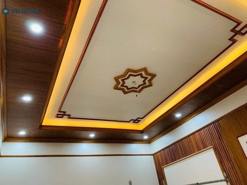Mẫu trần nhựa giả gỗ thiết kế đơn giản