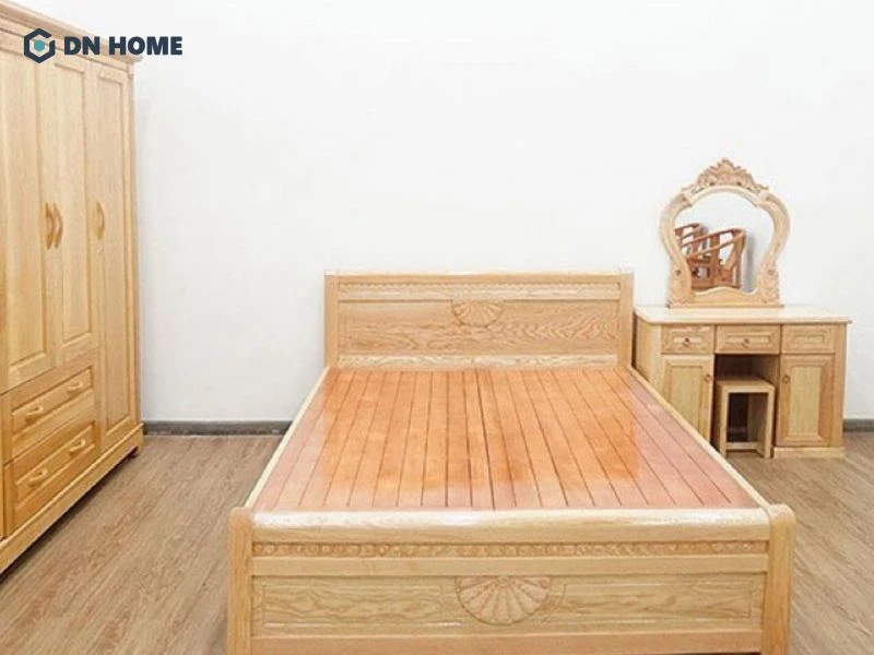 Gỗ cây sến được dùng làm giường ngủ tạo sự chắc chắn và cứng cáp