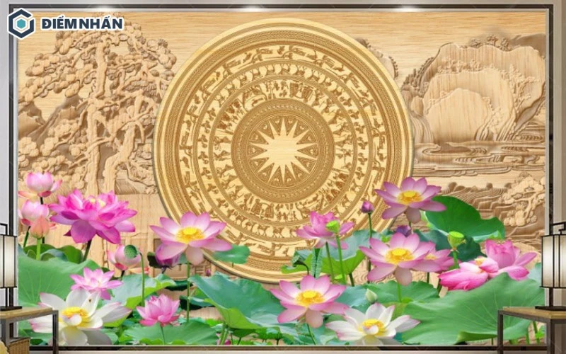 Tranh kết hợp với các hình ảnh trống đồng, núi non tạo nên sự mạnh mẽ cho bức tranh