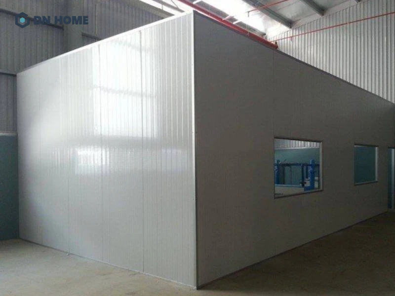 Vách ngăn panel với thiết kế tinh tế, mang đến sự hài hoà cho không gian sống