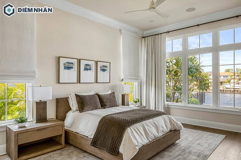 Mẫu phòng ngủ đơn giản kết hợp tranh treo tường tinh tế, tạo điểm nhấn riêng cho không gian