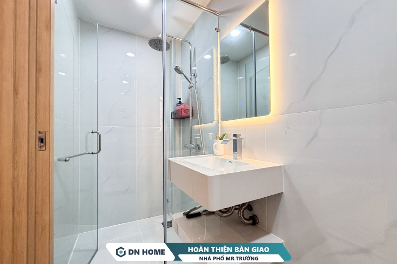 Phòng tắm được thiết kế khoa học, tối ưu công năng nhưng vẫn đảm bảo tính thẩm mỹ