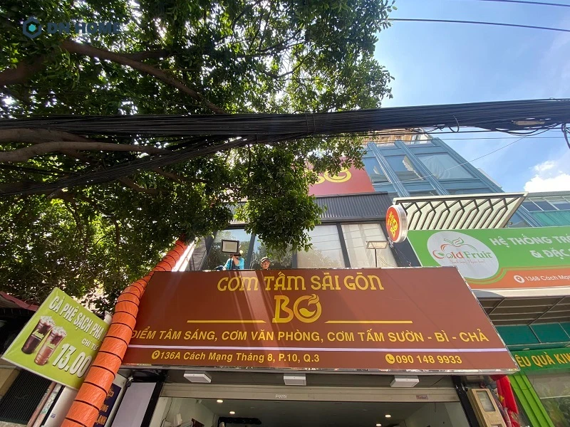 Thiết kế đơn giản, nội dung ngắn gọn, giúp khách hàng dễ dàng ghi nhớ và quay lại khi có nhu cầu