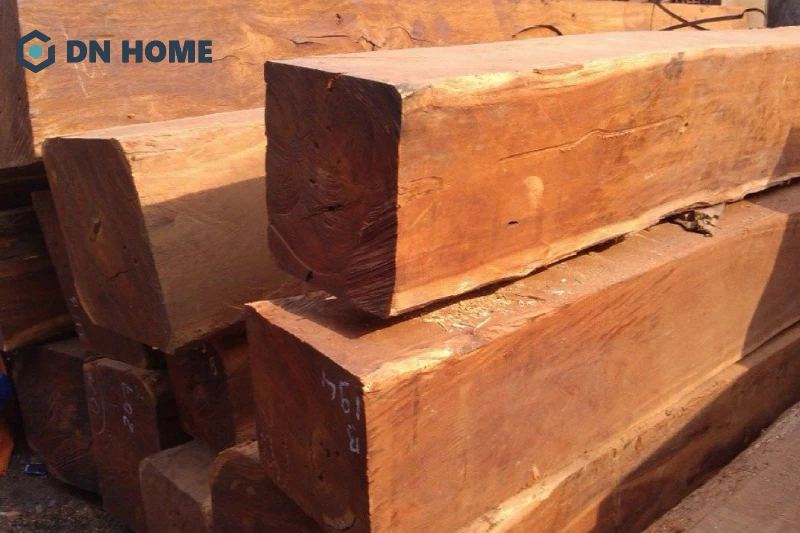 Gỗ căm xe còn có tên gọi khác là gỗ cẩm xe