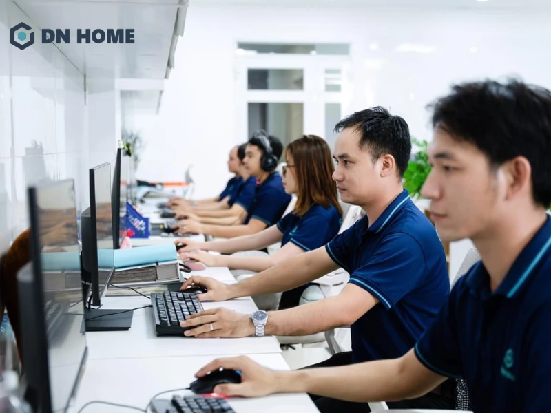 DN HOME với đội ngũ nhân viên giàu kinh nghiệm, mang đến giải pháp thiết kế và thi công tủ bếp chất lượng