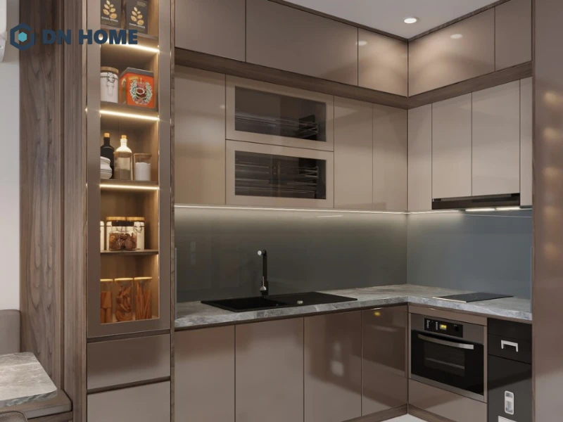 Tủ bếp trên được thiết kế với độ cao và chiều sâu phù hợp để đảm bảo an toàn khi sử dụng
