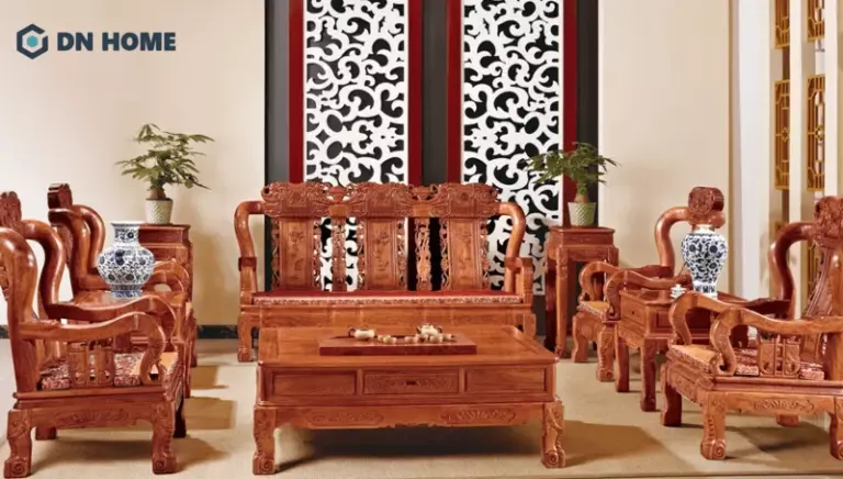 Nội thất bằng gỗ hương đỏ sang trọng và mang tính phong thuỷ