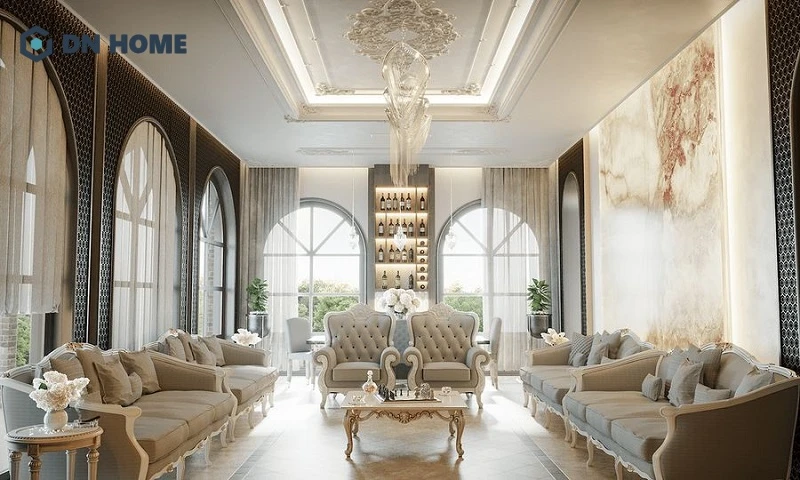 Không gian phòng khách được thiết kế theo phong cách cổ điển đầy sang trọng, quý phái