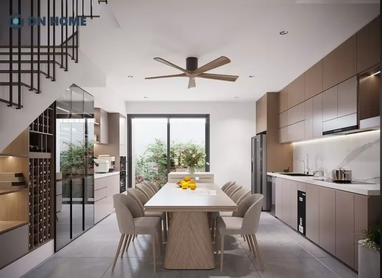 Phòng bếp bố trí liền kề với phòng khách tối ưu không gian