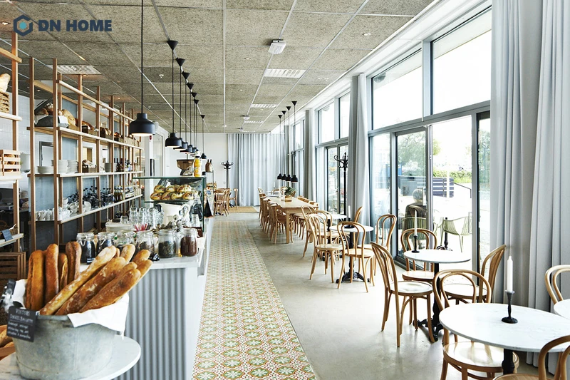 Những gam màu pastel nhẹ nhàng được ứng dụng vào không gian quán cafe Scandinavian tạo nên cảm giác hiện đại, trẻ trung