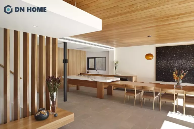 Trần nhà bằng gỗ là lựa chọn phù hợp với đa dạng phong cách thiết kế khác nhau