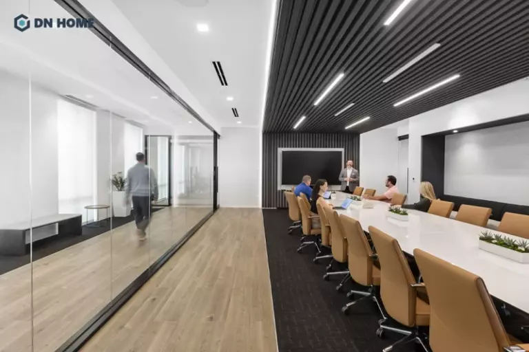 Đèn LED với kiểu dáng và màu sắc bắt mắt sẽ là điểm nhấn ấn tượng trong văn phòng