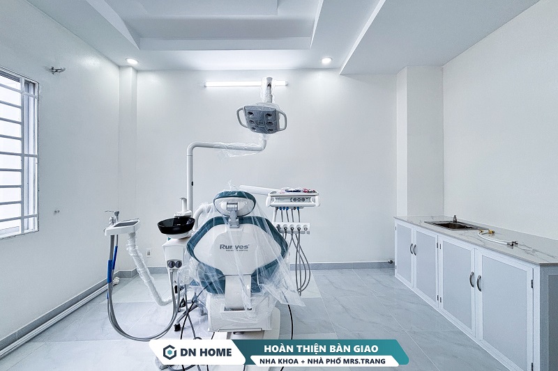 Tông trắng kết hợp với ánh sáng tự nhiên phù hợp góp phần giúp không gian trở nên thoáng đãng, rộng rãi