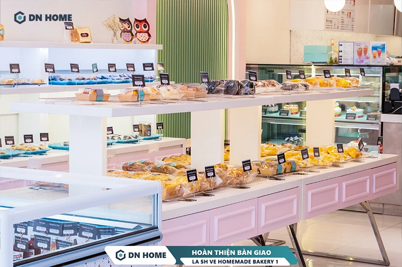 Quầy trưng bày bánh ngọt LA SH VE chi nhánh 1 được thiết kế, bố trí hợp lý