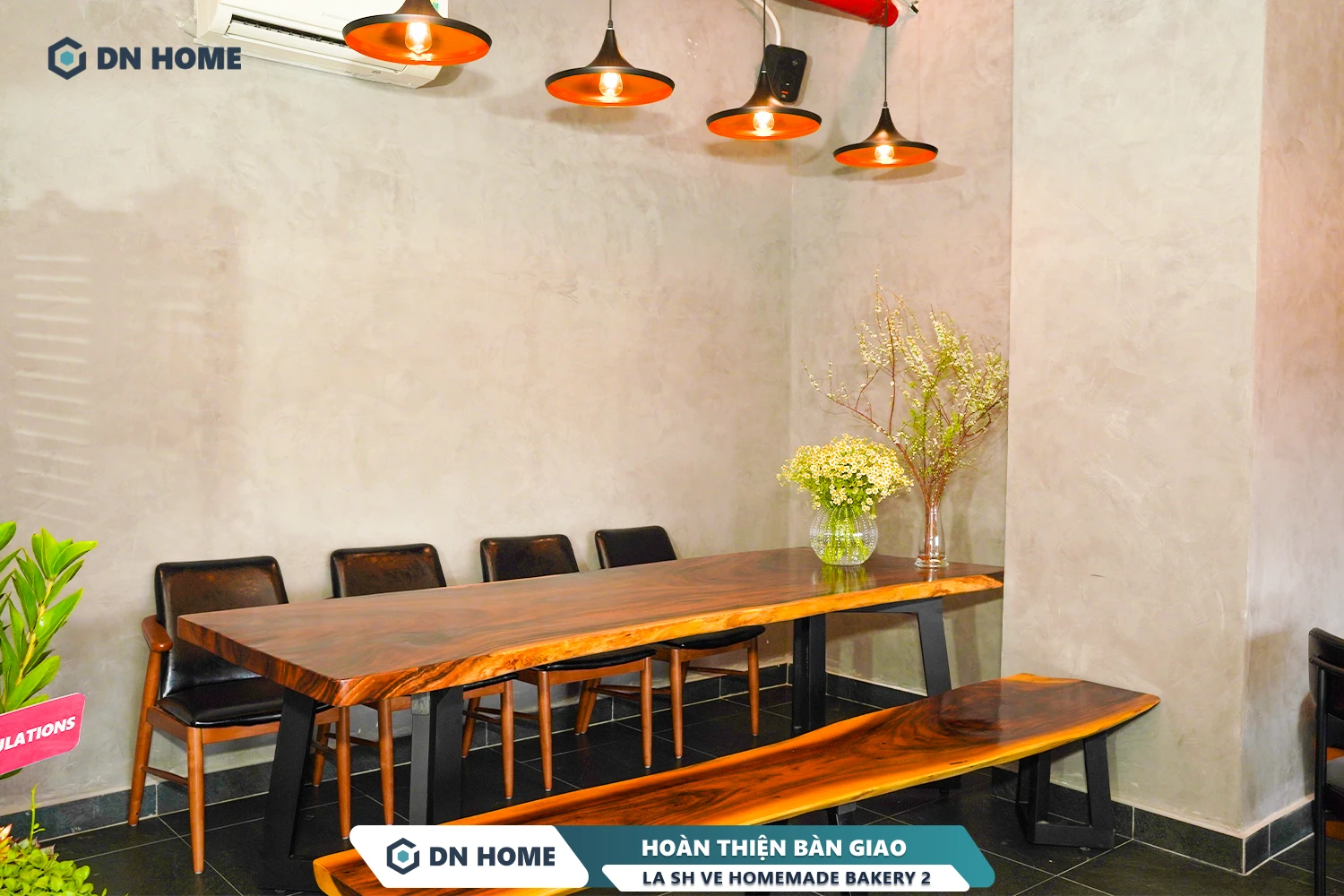 Một góc thưởng bánh trà - cafe chill cùng với bạn bè trong LA SH VE chi nhánh 2