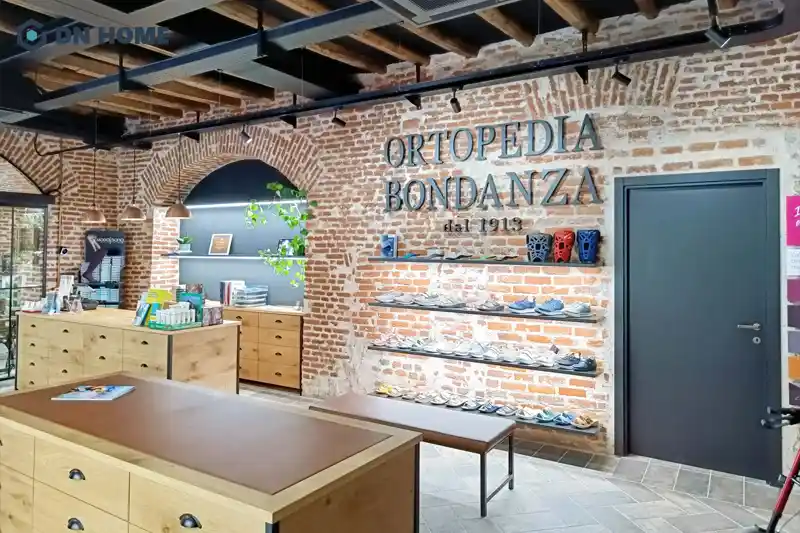Showroom là gì