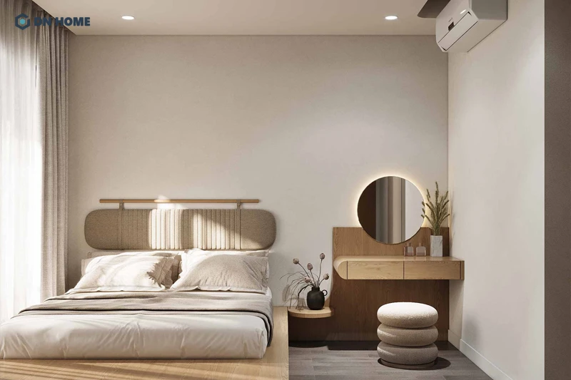 Giường ngủ bệt cùng nội thất thấp tạo nên cảm giác thân thuộc, gần gũi và ấm cúng