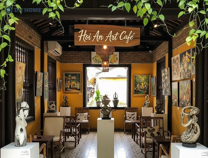 Thiết kế quán cafe phong cách Hội An đậm nét nghệ thuật với những bức họa cổ xưa