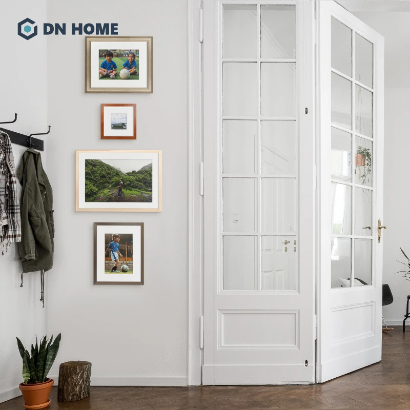 Treo tranh theo bố cục triển lãm thường xoay quanh một trục cụ thể để mang đến vẻ đẹp sang trọng