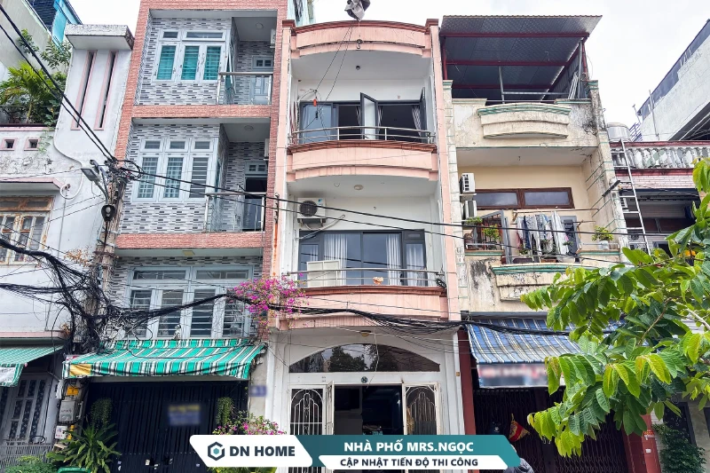 Hiện trạng cũ là một căn nhà đã xuống cấp, không còn đáp ứng được nhu cầu sử dụng hằng ngày của gia đình