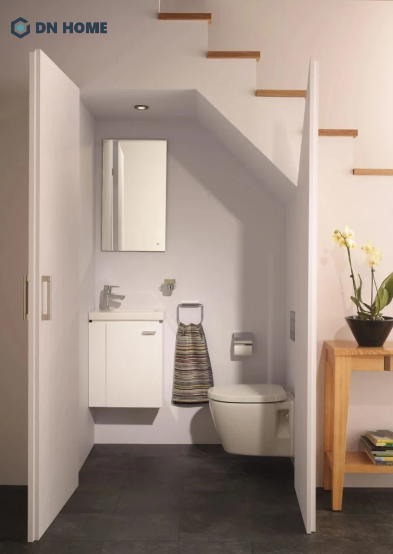 Tiêu chuẩn của nhà vệ sinh dưới gầm cầu thang là diện tích từ 2 đến 3.5m2