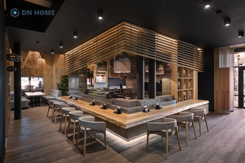 Quầy bar là khu vực được chú trọng thiết kế nhất trong không gian nhà hàng Nhật Sushi Omakase