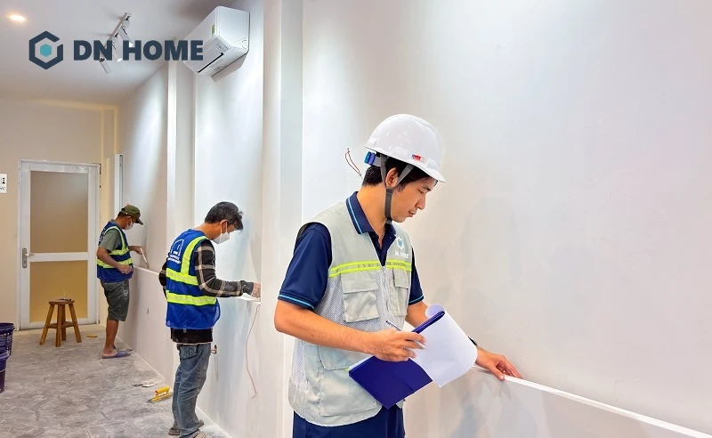 Nhà thiết kế còn đảm nhiệm việc giám sát công trình, đảm bảo việc thi công thực hiện như đúng bản vẽ