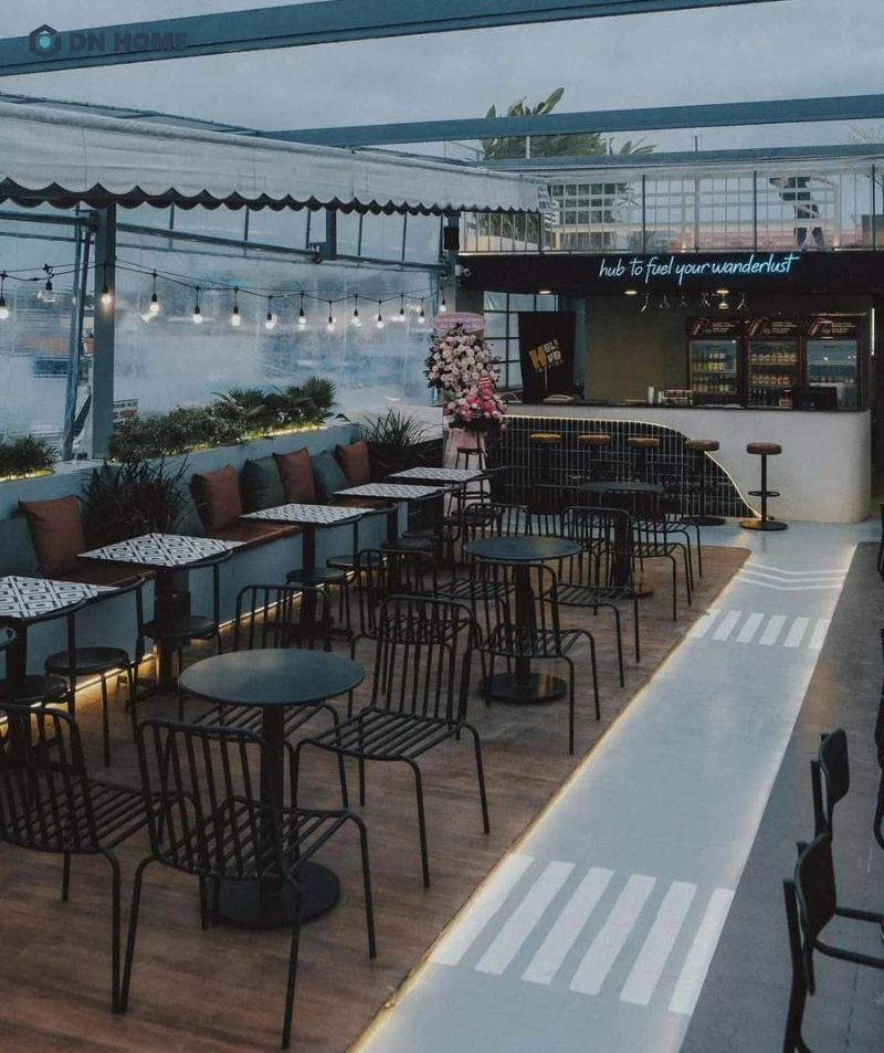 Quán cafe sân thượng hay còn gọi là rooftop có ưu điểm thu hút khách hàng là tầm nhìn đẹp