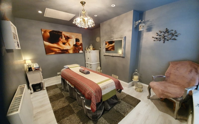 Mẫu thiết kế spa phong cách vintage “ đốn tim” khách hàng 45 Mẫu thiết kế spa theo phong cách vintage ấn tượng với đồ nội thất hoài cổ