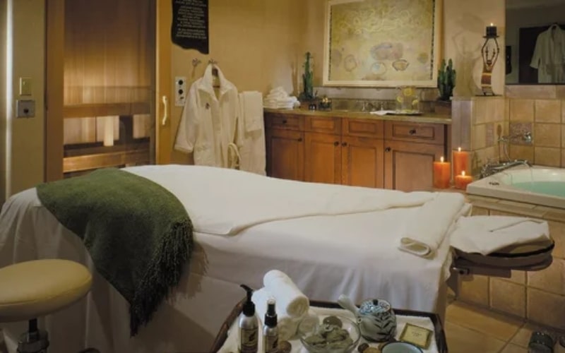 Mẫu thiết kế spa phong cách vintage “ đốn tim” khách hàng 27 Vintage chính là sự kết hợp mộc mạc, giản dị của cổ điển và hiện đại