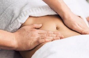 Massage bụng là một phương pháp giúp giảm mỡ bụng hiệu quả