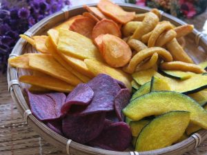 Ăn rau củ sấy có thể gây tăng cân nếu bạn không biết cách ăn phù hợp