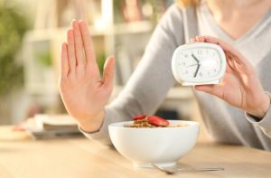 Nhịn ăn gián đoạn bắt đầu có hiệu quả sau khoảng 3 tuần