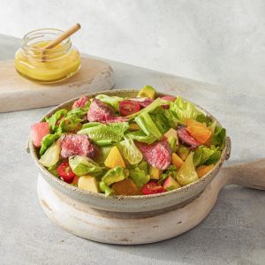 Salad bưởi với táo và rau xanh