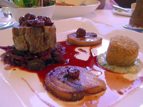 pork trotters, braised pork knuckles, pork knuckles collagen, pig trotters dish
