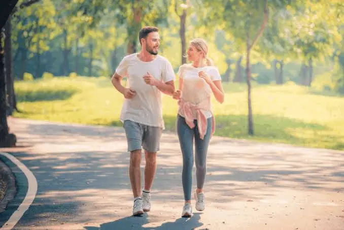 Có cần đạt 10.000 bước mỗi ngày mới tốt cho sức khỏe không?