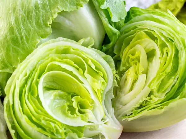 Ăn quá nhiều xà lách có thể gặp tác hại gì?