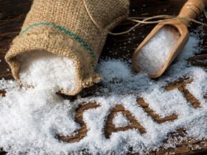 Muối giúp răng trắng sáng, đều màu, ngăn ngừa viêm nhiễm trong khoang miệng