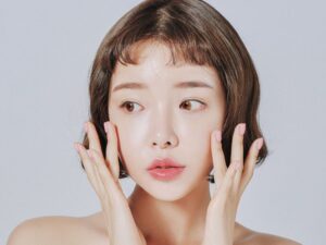 24h sau khi tiêm có thể sử dụng sữa rửa mặt nhưng cần chọn loại sữa rửa mặt ít tạo bọt và không chứa hạt mát-xa.