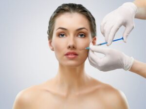 Dấu hiệu tiêm filler vào mạch máu là gì? Xử lý kịp thời như nào