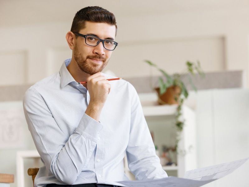 Những người đàn ông có dái tai dài thường là người chồng chung thủy, yêu thương vợ con